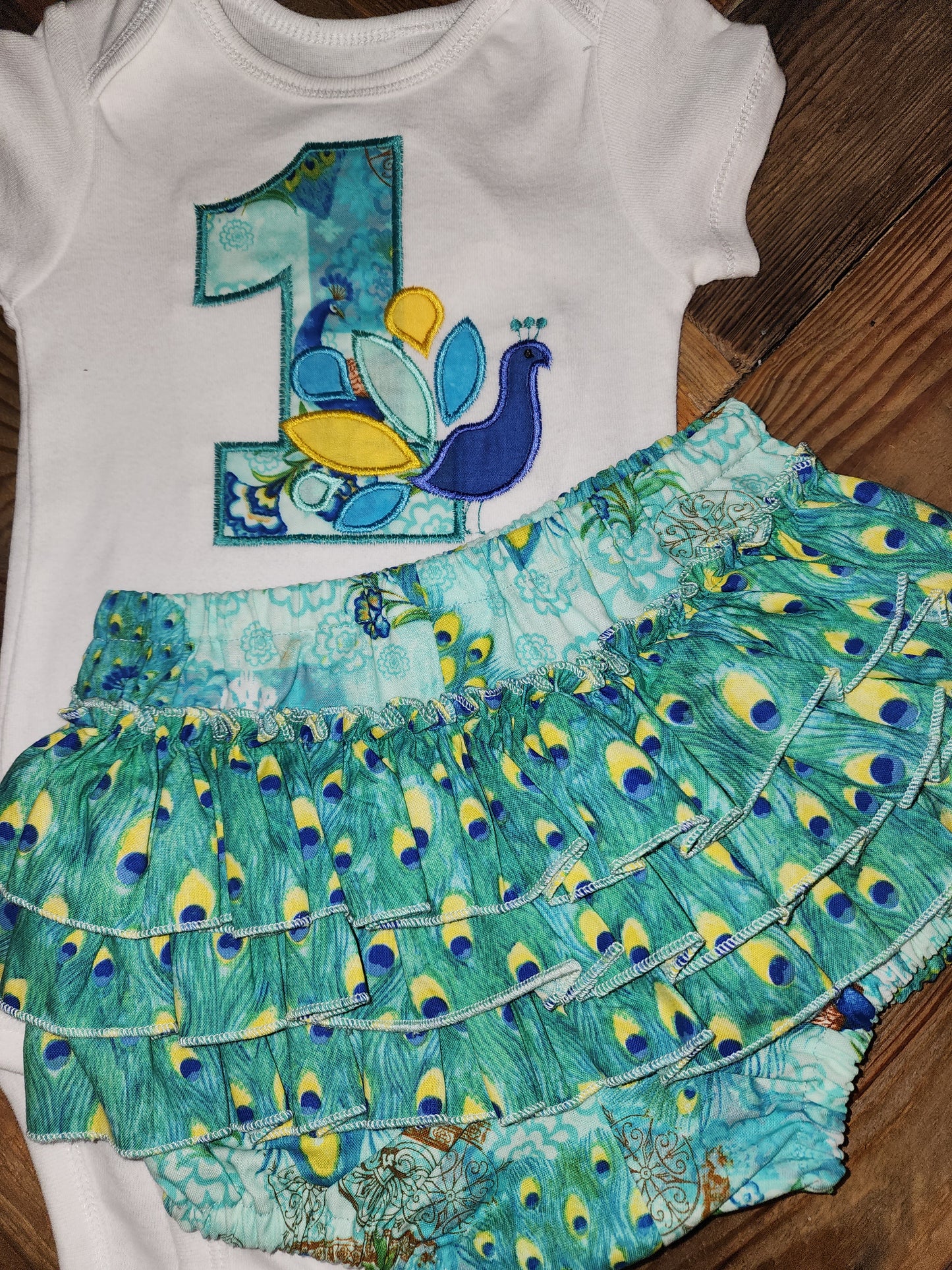 Peacock First Birthday Size 18m Two Piece Ruffle Bottom Set