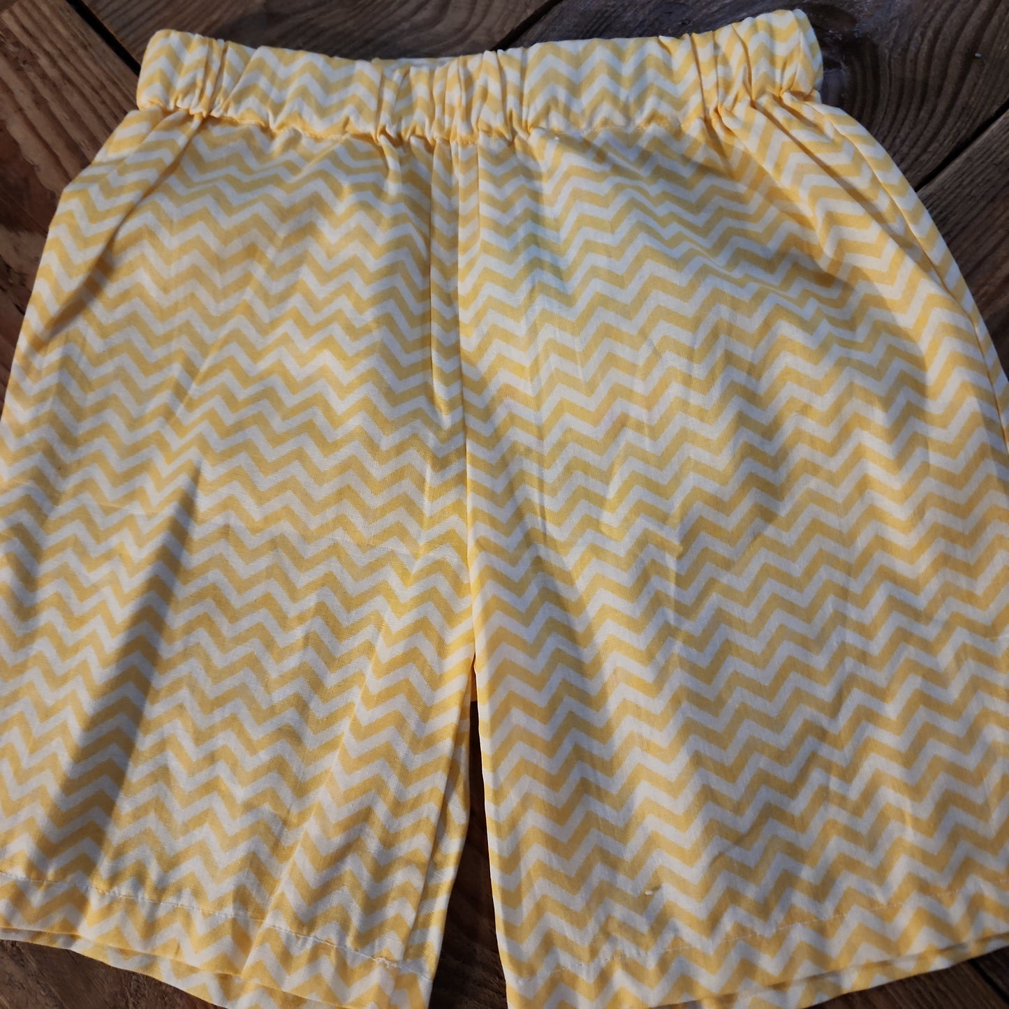 Yellow and White Size 24m/2 shorts