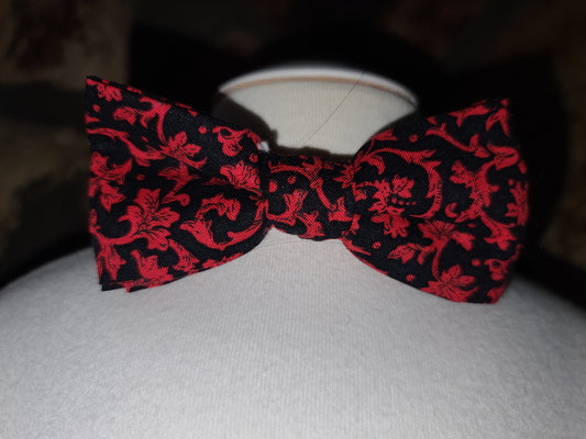 Black and Red Child's bowtie