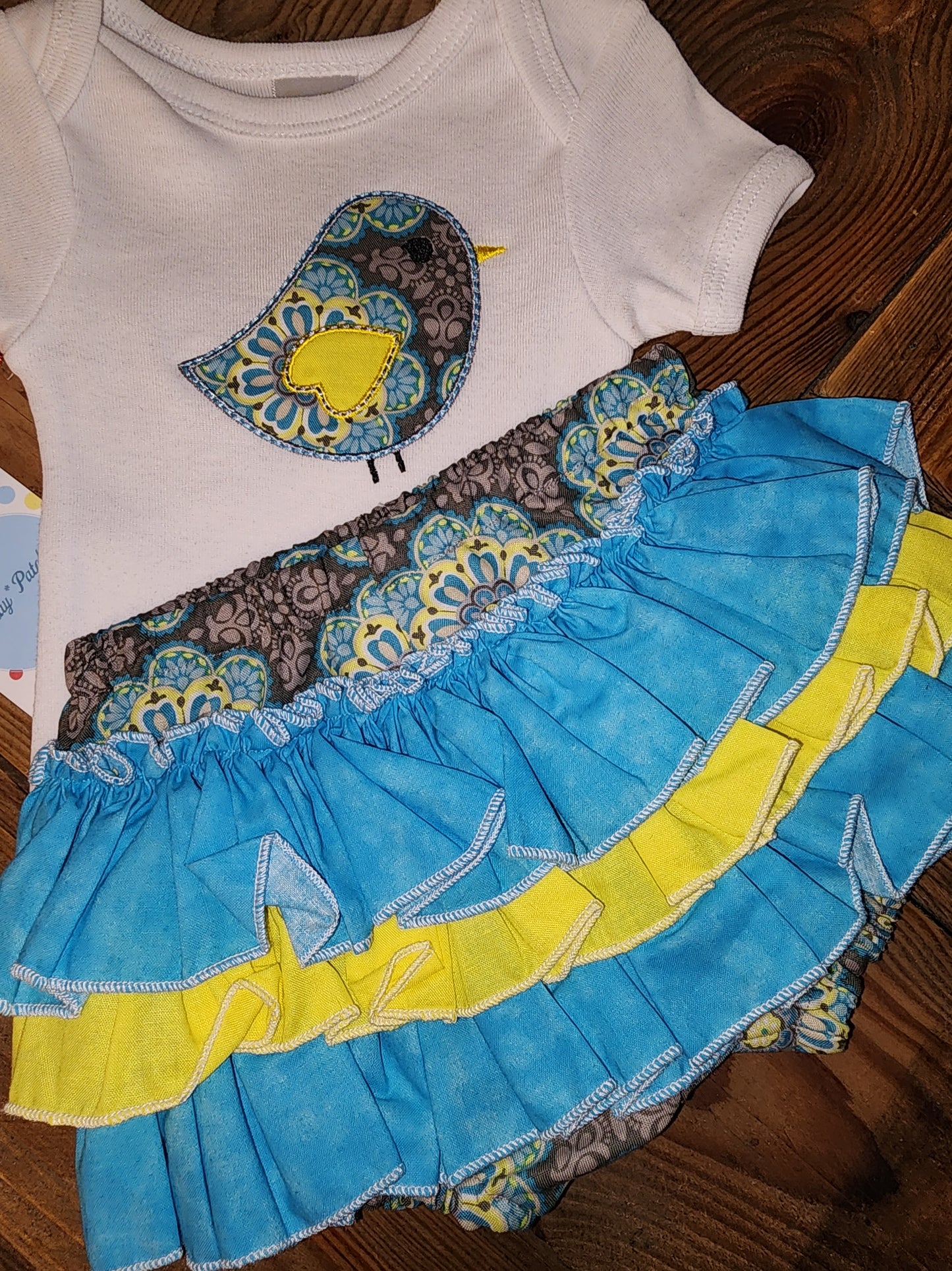Baby Damask Bird Size 0/3m Two Piece Ruffle Bottom Outfit